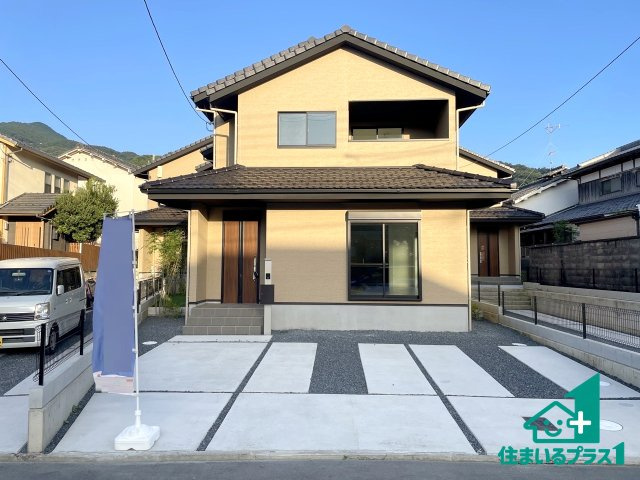 ★京都市左京区修学院室町　全3邸のトイレ|シンプルなトイレは落ち着く空間！お手入れも簡単です！