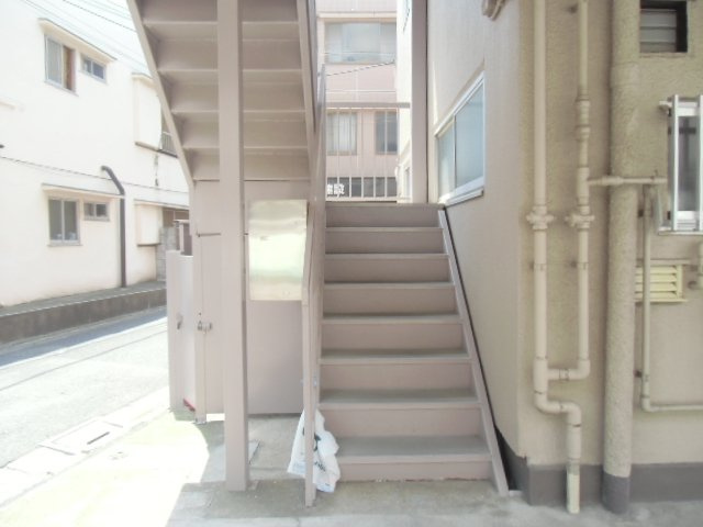 【その他】 | 第1サンシャイン関原 | 2.3階用階段