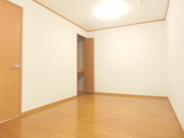 【洋室】 | 第1サンシャイン関原