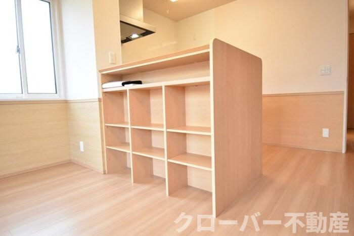 セジュール澄Ⅲ B棟のキッチン|キッチンカウンター下収納