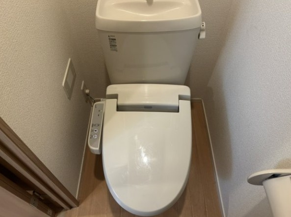 【トイレ】 | WHITE HOUSE