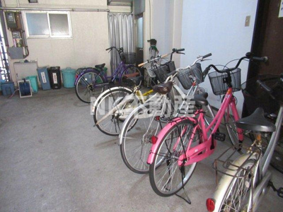 【その他共用部分】 | メゾン松村（河内小阪賃貸） | 駐輪場です