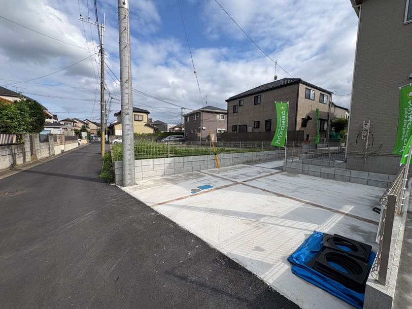 野田市第１桜台　の前面道路含む現地写真