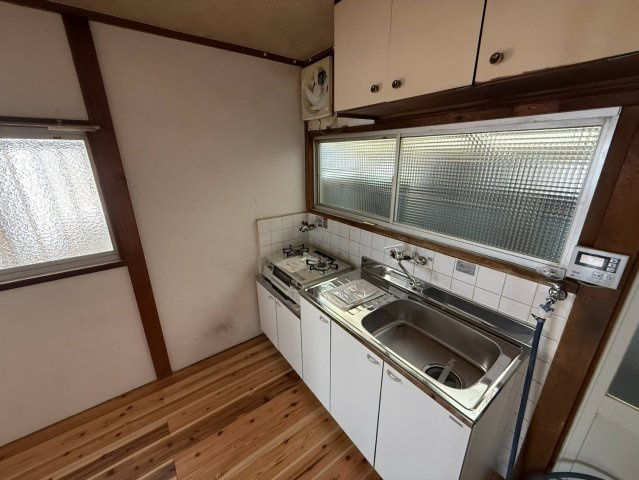 湊山町貸家のキッチン