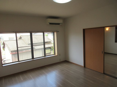 【洋室】 | 海山道町住居付店舗 | 2階　北西側