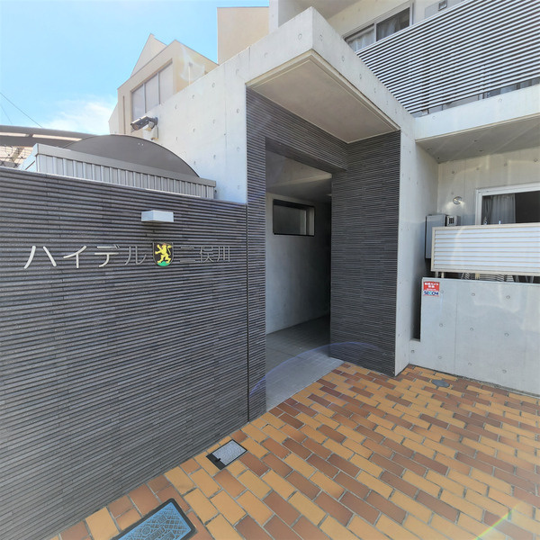 横浜市旭区二俣川２丁目の賃貸マンションのエントランス|綺麗なエントランス♪