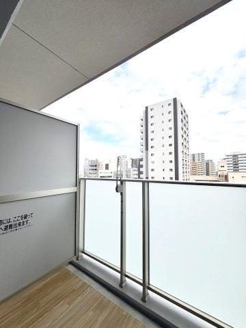名古屋市北区平安１丁目の賃貸マンションのバルコニー