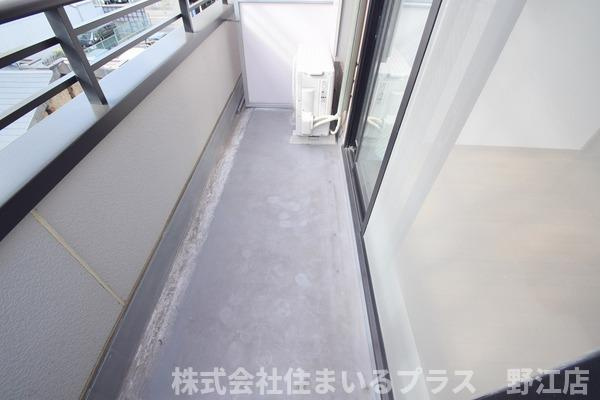 T＆Aコートのバルコニー