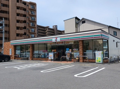 【周辺】 | セントラル　ひろ | セブンイレブン中央１丁目店様まで130m