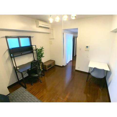 名古屋市中区千代田２丁目の賃貸マンションの居間・リビング