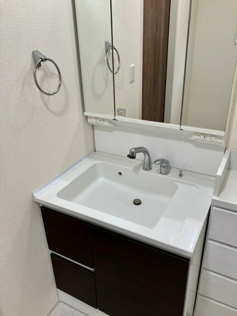 磯辺戸建の洗面所