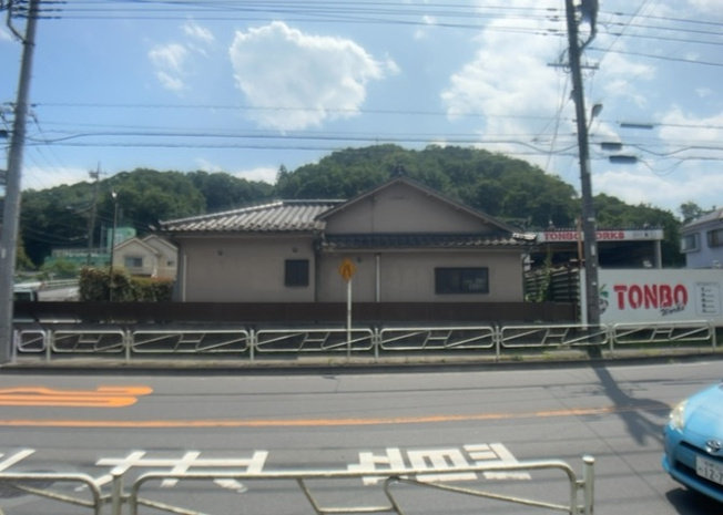 【展望】 | 土地の地勢が高台の場合、景色を綺麗にみることができ、景色にこだわってお家探ししている方におすすめです！また平坦地よりも風通しがいいというメリットがあります。デメリットもあるので是非現地でご確認下さい。