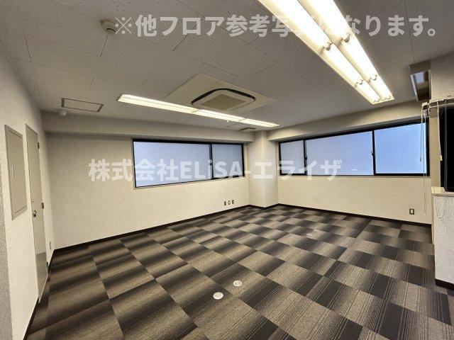 西新宿水間ビル　５Fのロビー