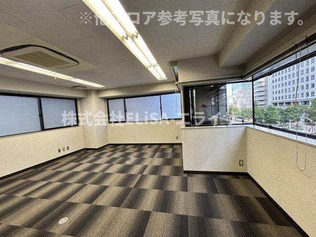 西新宿水間ビル　５Fのロビー
