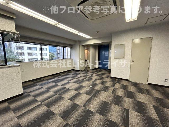 西新宿水間ビル　５Fのロビー