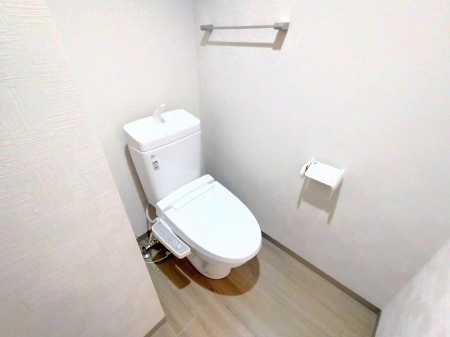 AP95 グリシュアーヴ旭町 306のトイレ|

