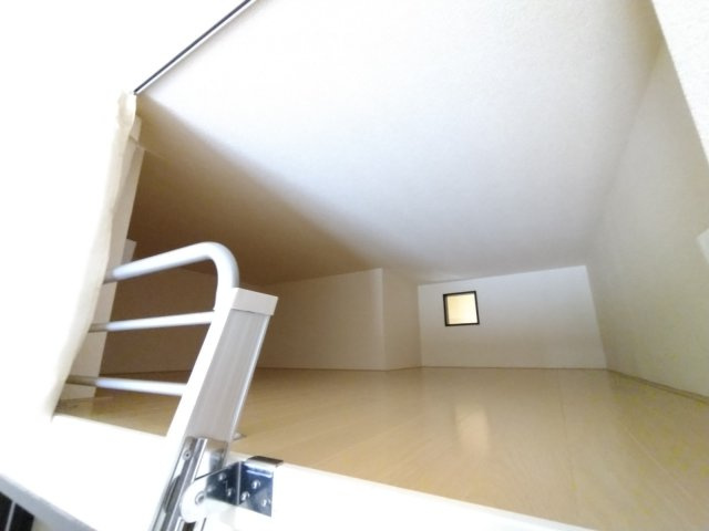 レオネクストシャイン宮内のその他|ダブルロフト　玄関側