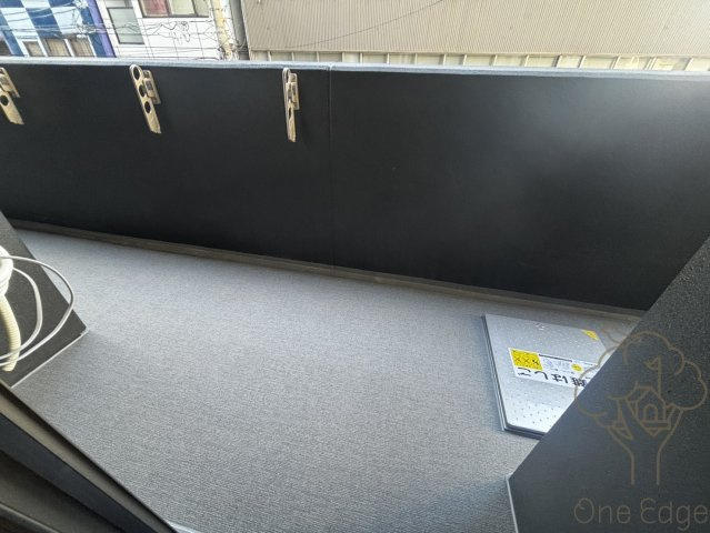 セレニテ東梅田アリエのバルコニー