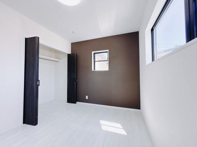【中古戸建】前橋市元総社町の洋室|■2階洋室｜2階各居室には収納をご用意しています♪常にお部屋を綺麗に保てます！小さなお子様も自然とお片付けができるようになるのでうれしいですよね！
