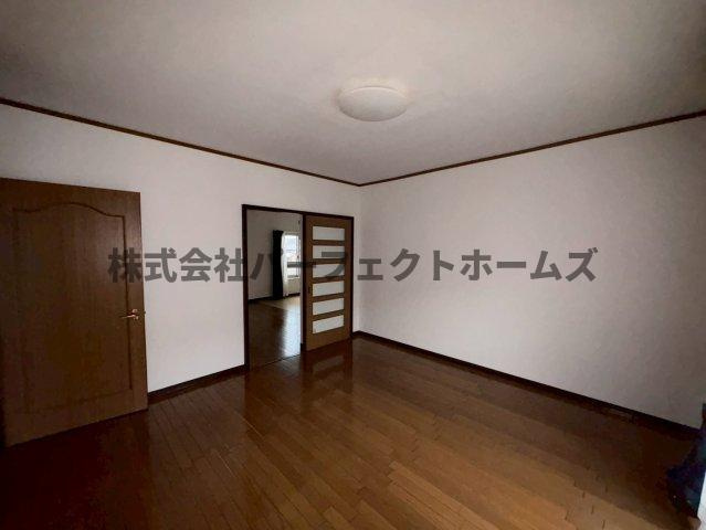 藤阪ハイツA1棟の洋室|コンパクトで使いやすい洋室です