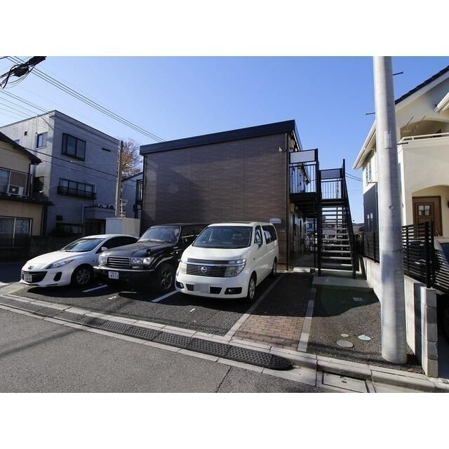 アムール　沼口の駐車場