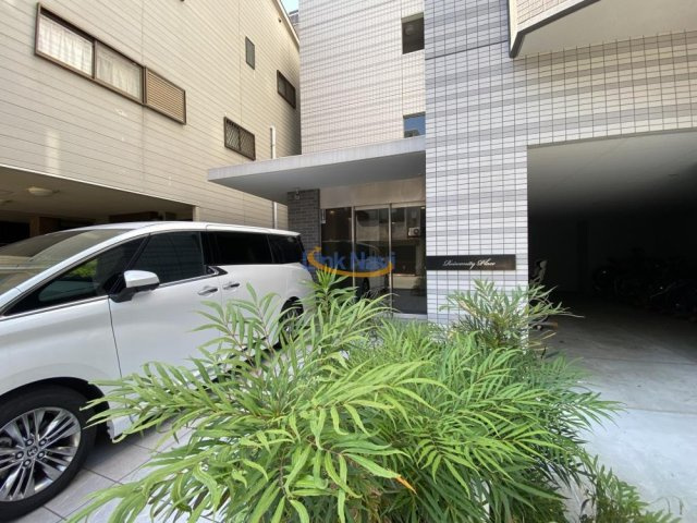 【エントランス】 | レイワニティプレイス
