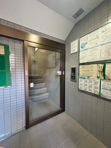 スカイコートK1のエントランス