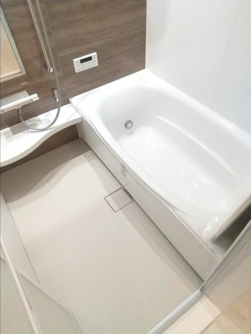 ルミエール北河堀の浴室