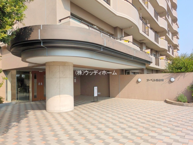 オーベル越谷南　中古マンションのエントランス