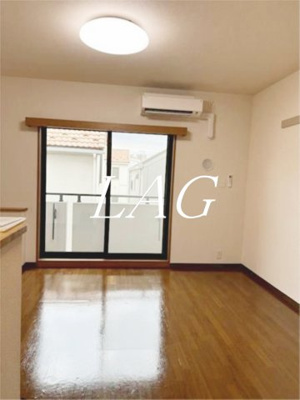 【居間・リビング】 | サウザンドⅤ  | 洋室のお部屋です。