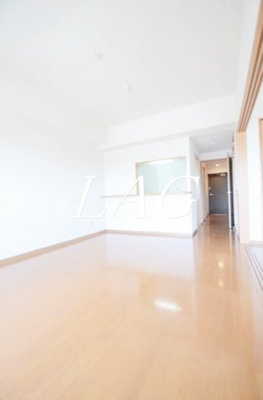【居間・リビング】 | サン・クレスト | 洋室のお部屋です。