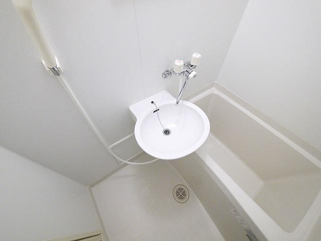 レオパレスゆう　藤ノ木の設備|使いやすい洗面スペースです