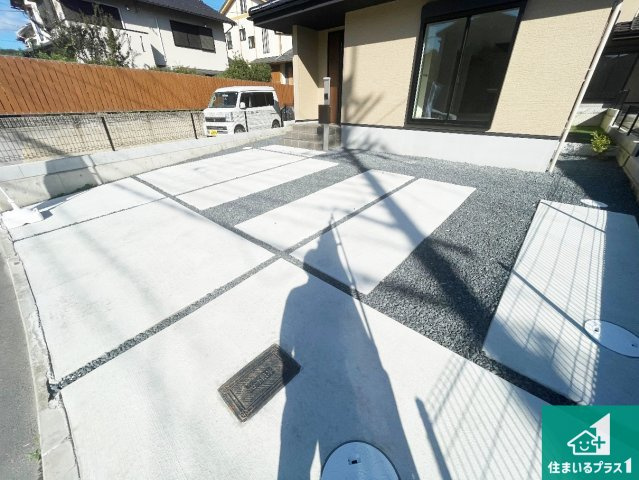 京都市左京区修学院室町　第1期　新築一戸建ての駐車場|駐車スペース！散水栓があるので、こまめに愛車を洗えます！