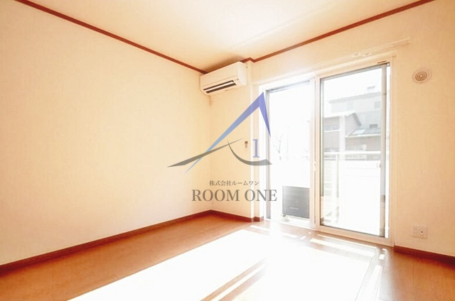 ユタカハイツの居間・リビング|洋室のお部屋です。