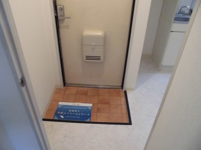 キャロル豊中の玄関