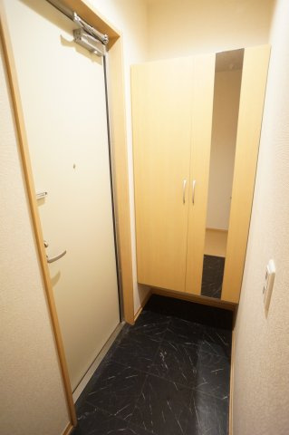 リヴェールⅠの玄関|シューズボックスも広めでしっかり