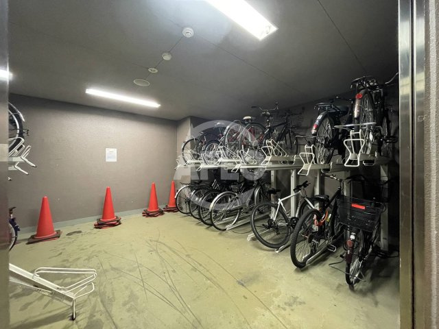 S-RESIDENCE福島Luxeのその他共用部分|S-RESIDENCE福島Luxe　駐輪場