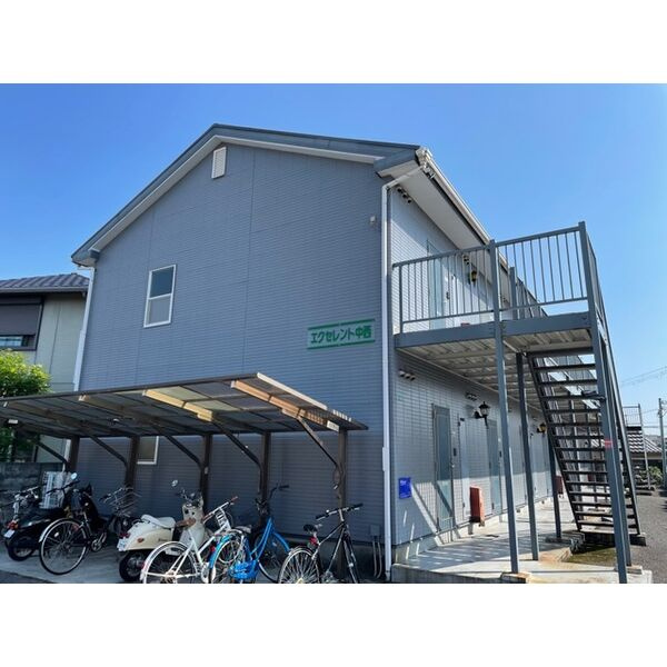 エクセレント中西のエントランス