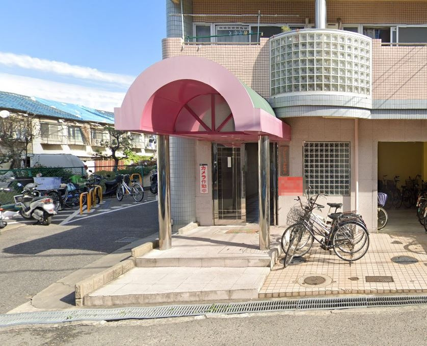 プレシャスアルモニのエントランス|毎日通るエントランスはこのようになっています