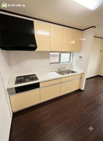 川口市東本郷　中古一戸建てのキッチン