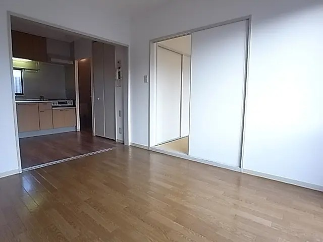 サンハイツの居間・リビング