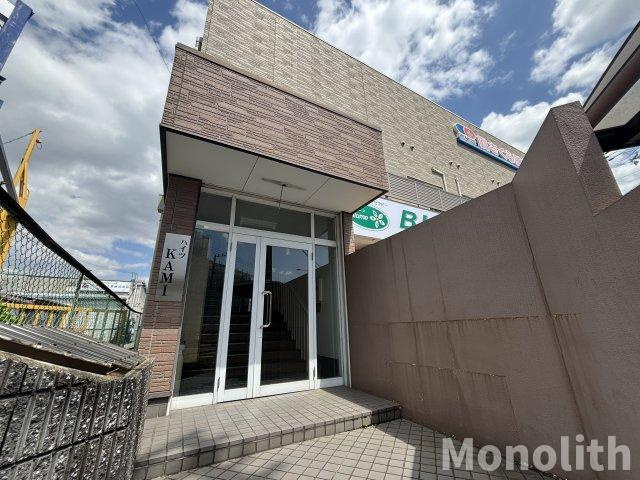 ハイツKAMIのエントランス