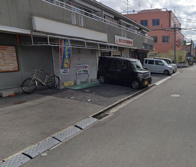 グリーンファンタンの駐車場|車をお持ちの方に嬉しい駐車場付きの物件です