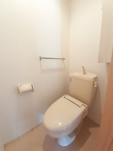 【トイレ】 | ヴァーサ大和 | ゆったりとした空間のトイレです