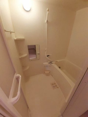 【浴室】 | フラワー欠間 | コンパクトで使いやすいお風呂です