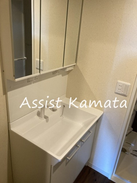ＬＯＴＵＳ ＫＡＭＡＴＡの独立洗面台