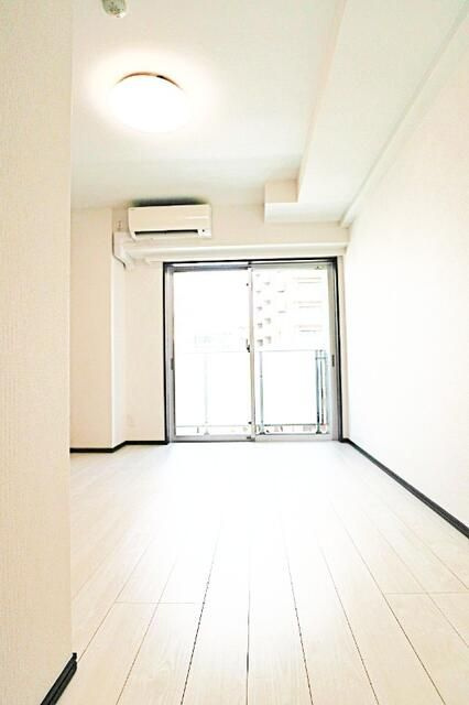 ＧＥＮＯＶＩＡ上野Ⅱｓｋｙｇａｒｄｅｎの居間・リビング