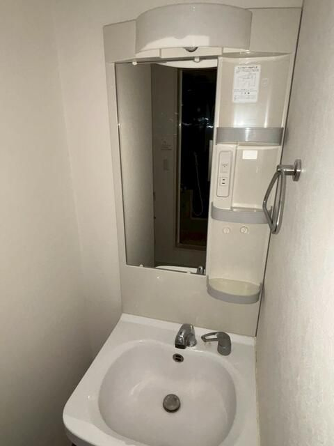 ソルナクレイシア要町の洗面所