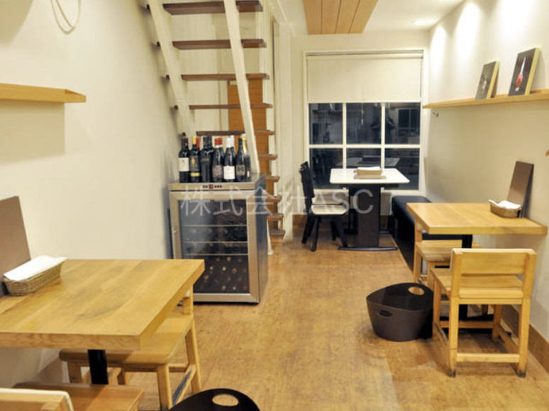 阿倍野元町店舗付住宅の内装