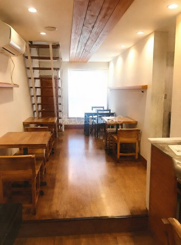 阿倍野元町店舗付住宅の内装